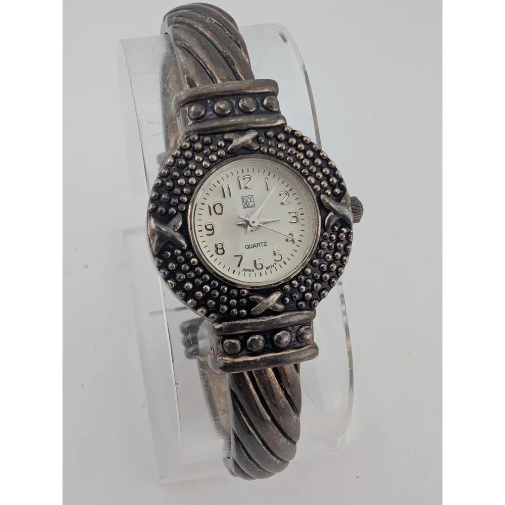 NY&C Women's Watch 26mm Case Silver Bangle Band- New Battery